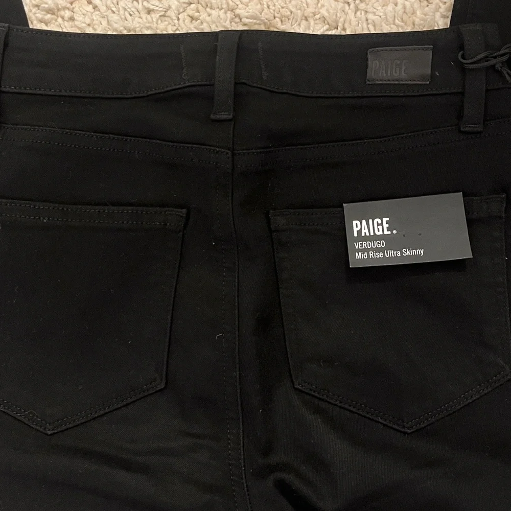 PAIGE Women's Black Stretch Jeans - Picture 7 of 8